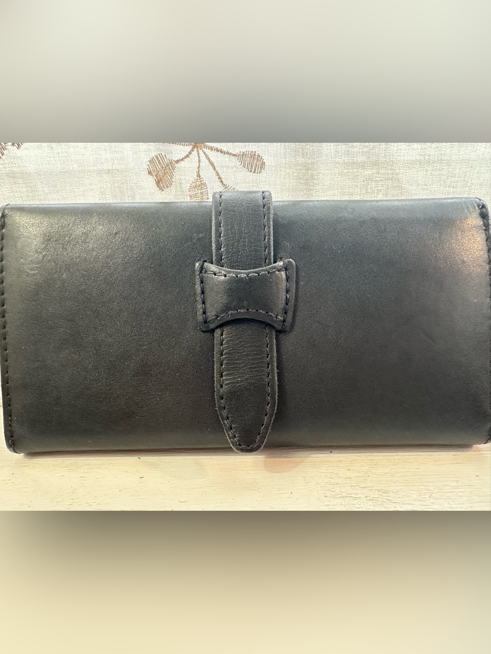 Saddleback Black Leather Clutch Wallet - Picture 12 of 14